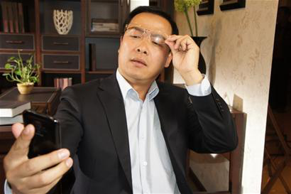 戴傳統老花鏡看遠一片模糊，老花鏡怎么配？