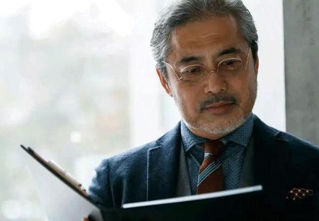 500度近視又老花，戴上美麗島多焦鏡煩惱全解決，46歲的周先生樂(lè )壞了