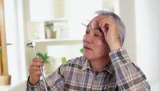 美麗島多焦鏡：近視老花困擾我5年了，有沒(méi)有一種眼鏡可解決